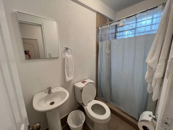Urban Hotel Guatemala City ภายนอก รูปภาพ